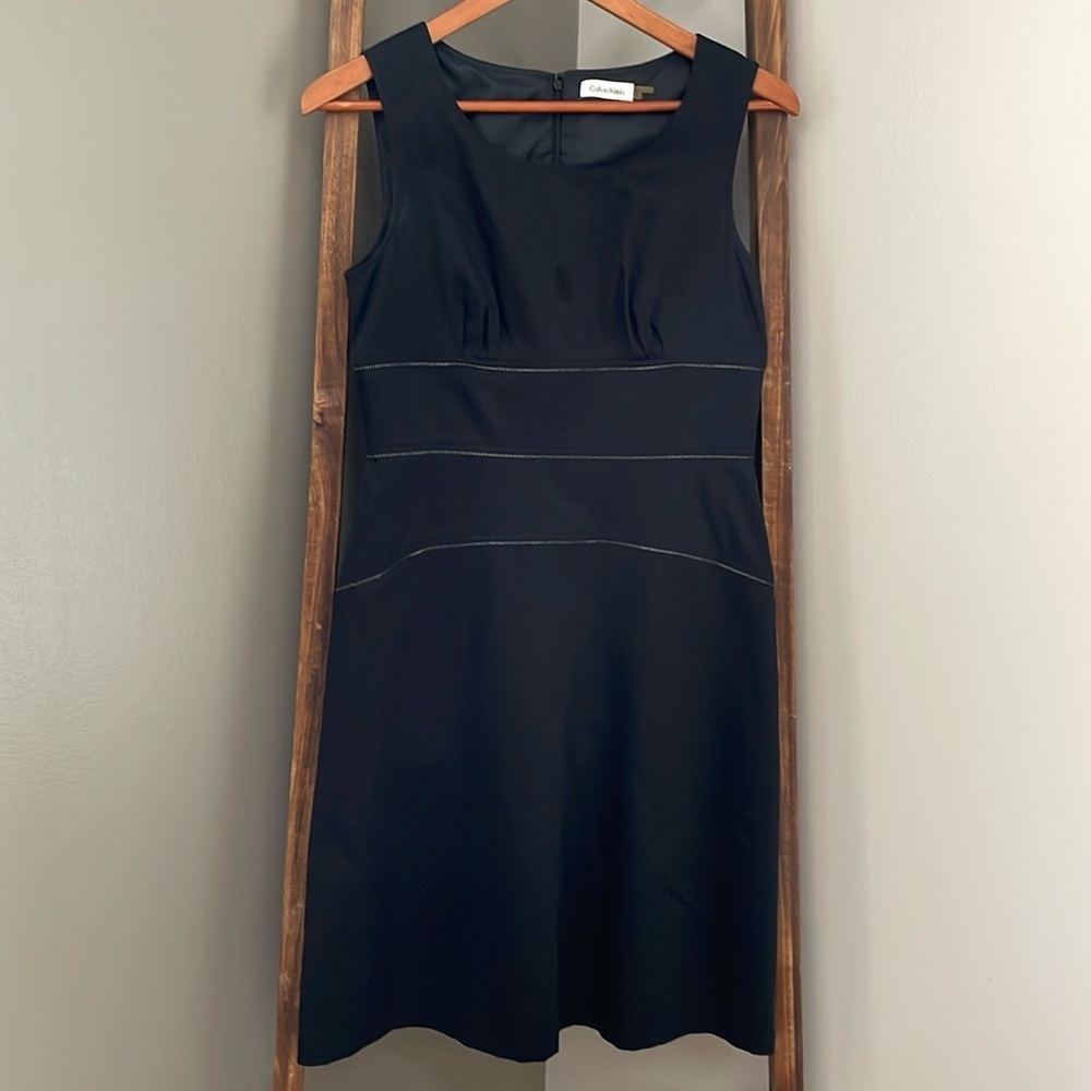 Calvin Klein Women Black Sheath Dress sleeveless Zipper Trim BV